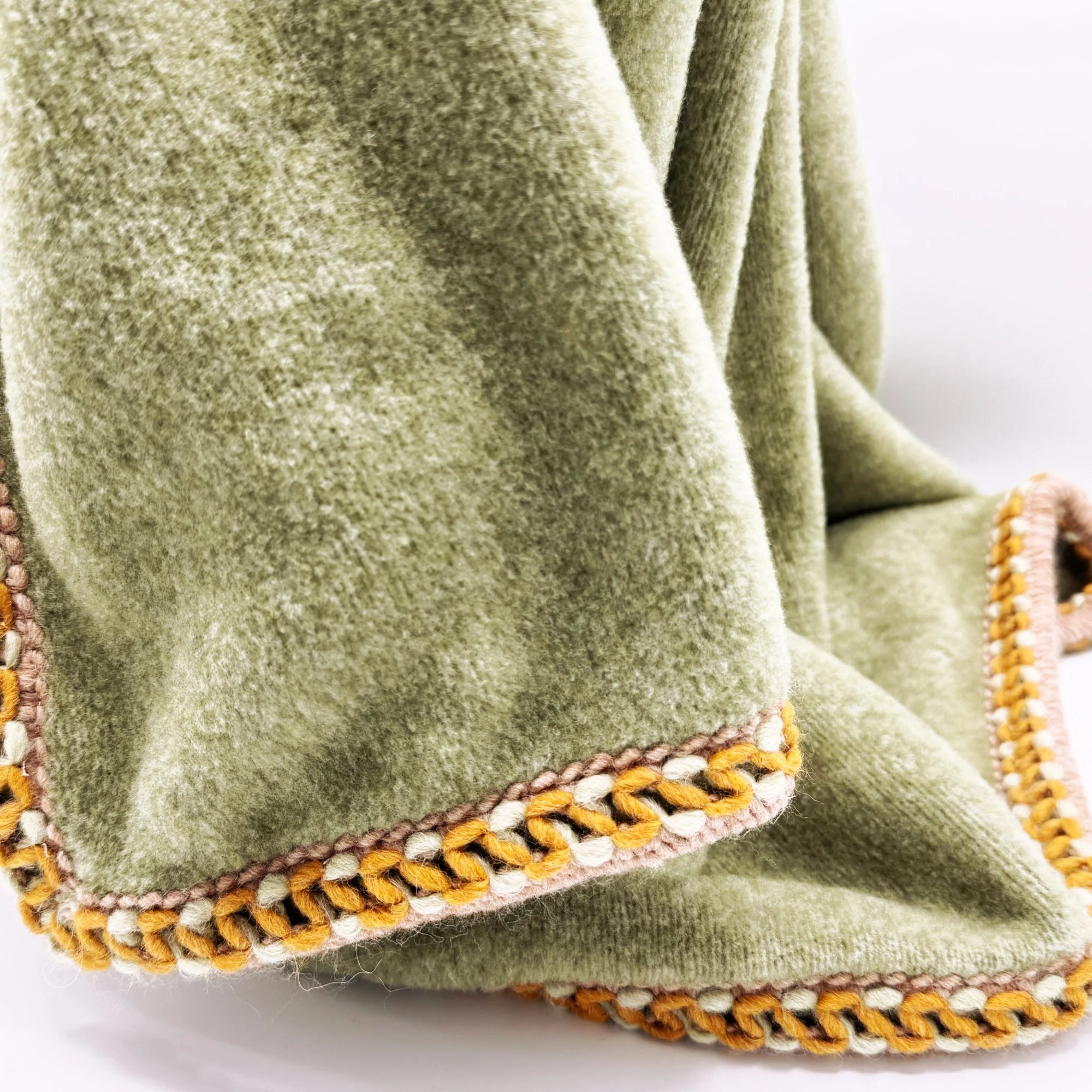 Coperta Soft Bamboo Nimes Muschio – Comfort Naturale in Tonalità Verde Muschio - Martina Ferrari Concept Store