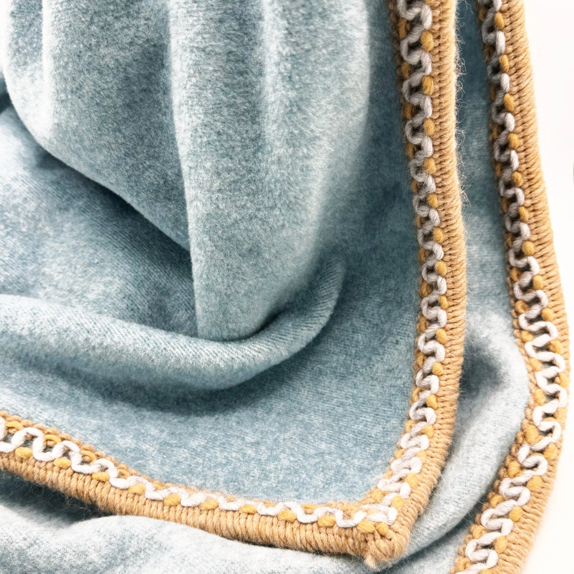 Coperta Soft Bamboo Nimes Pavone – Morbidezza Naturale per le Tue Coccole - Martina Ferrari Concept Store