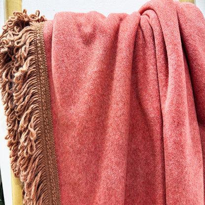 Coperta Soft Bamboo Torchon Lava – Morbidezza Naturale e Dettagli Artigianali - Martina Ferrari Concept Store