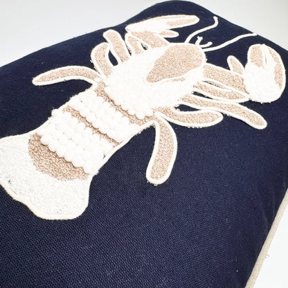 Cuscino Ricamato con Aragosta Blu 30x45 cm – Coastal Chic - Martina Ferrari Concept Store