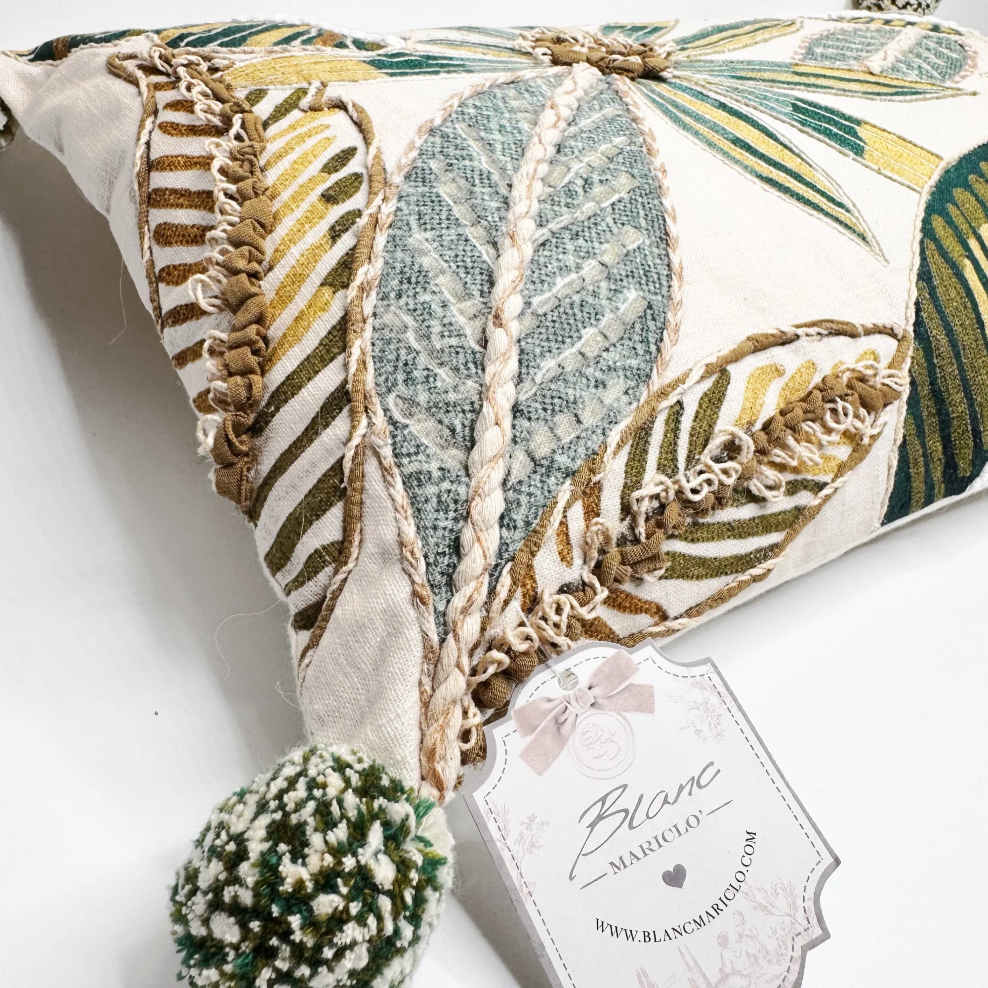 Cuscino Ricamato con Palme Beige 30x50 cm – Blanc Mariclò - Martina Ferrari Concept Store