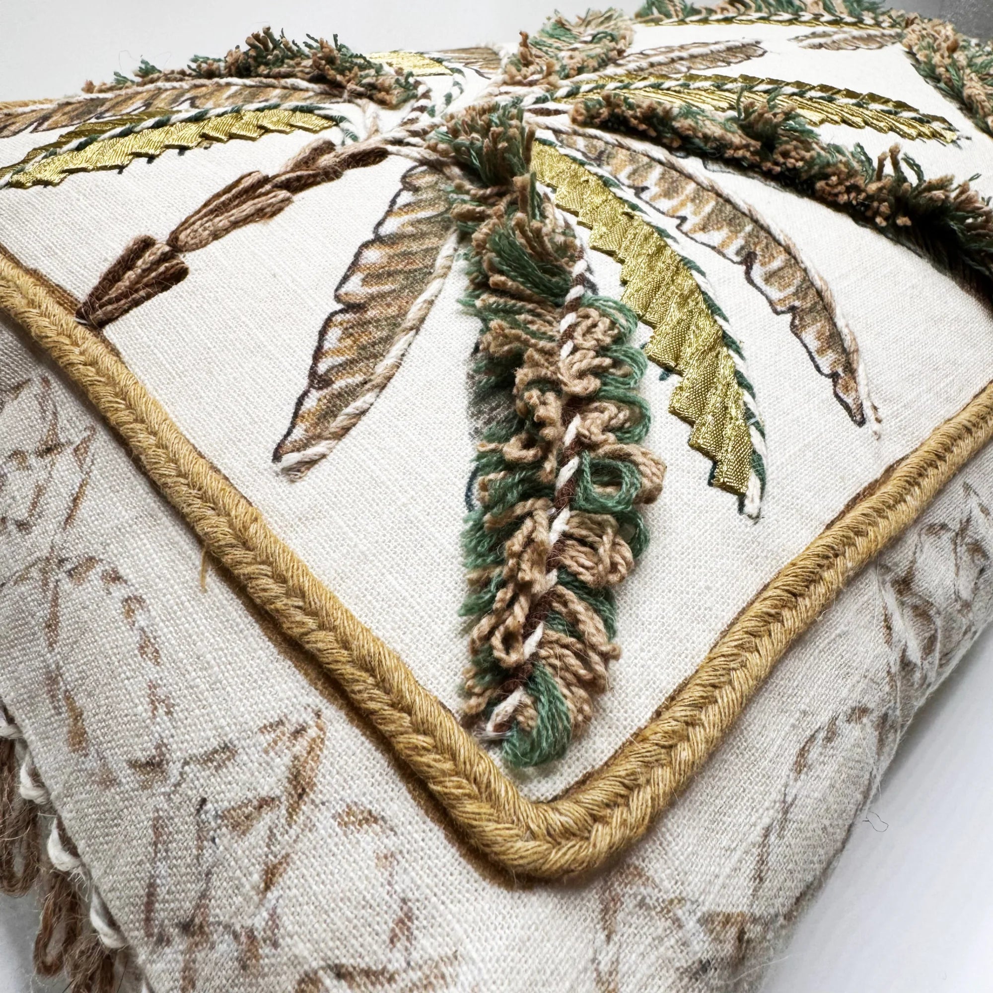 Cuscino Ricamato in Cotone 30x50 cm – Blanc Mariclò - Martina Ferrari Concept Store